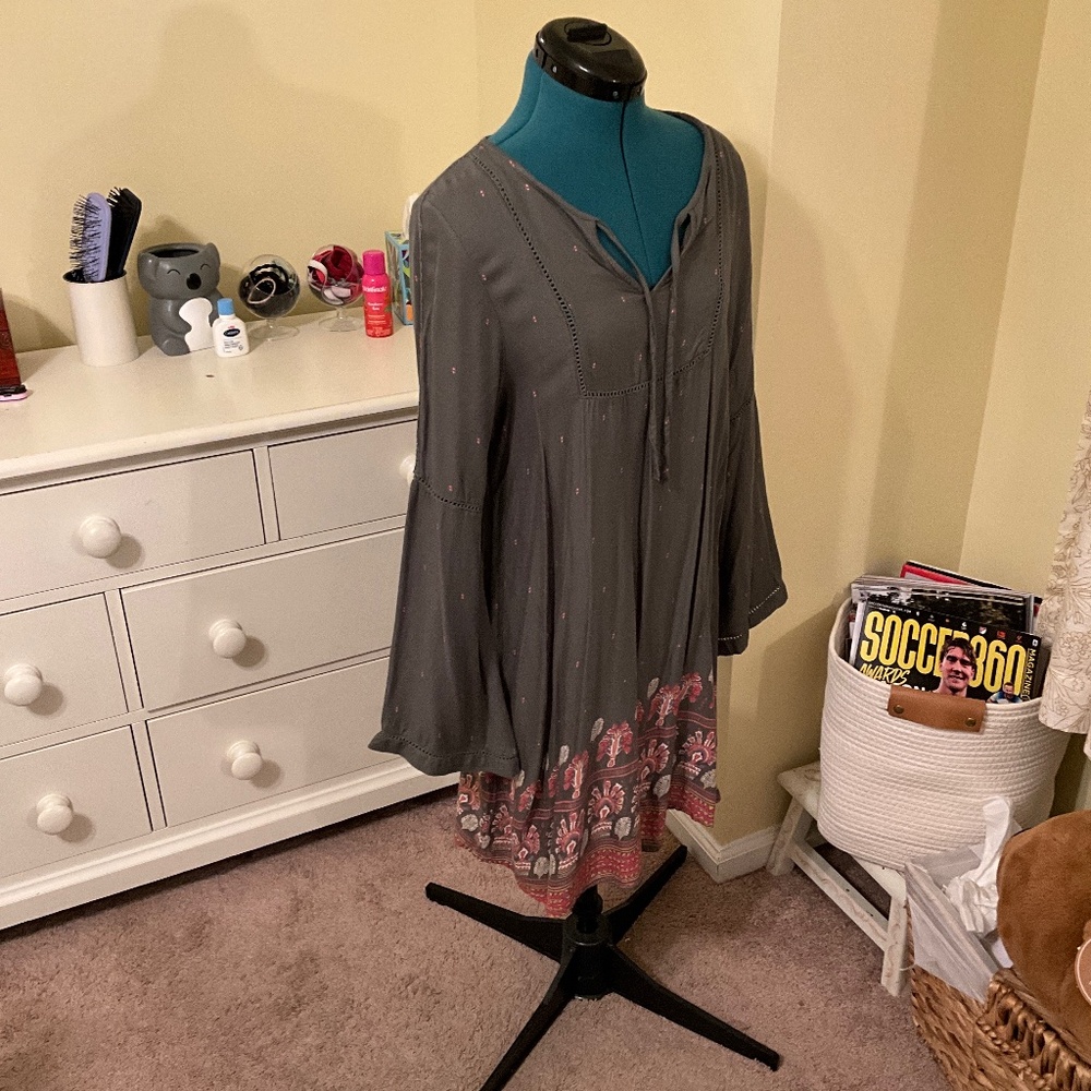 Spring dress by Roxy -size  medium